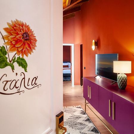 Archontiko Parnassus Dadi Hotell Amfikleia Exteriör bild