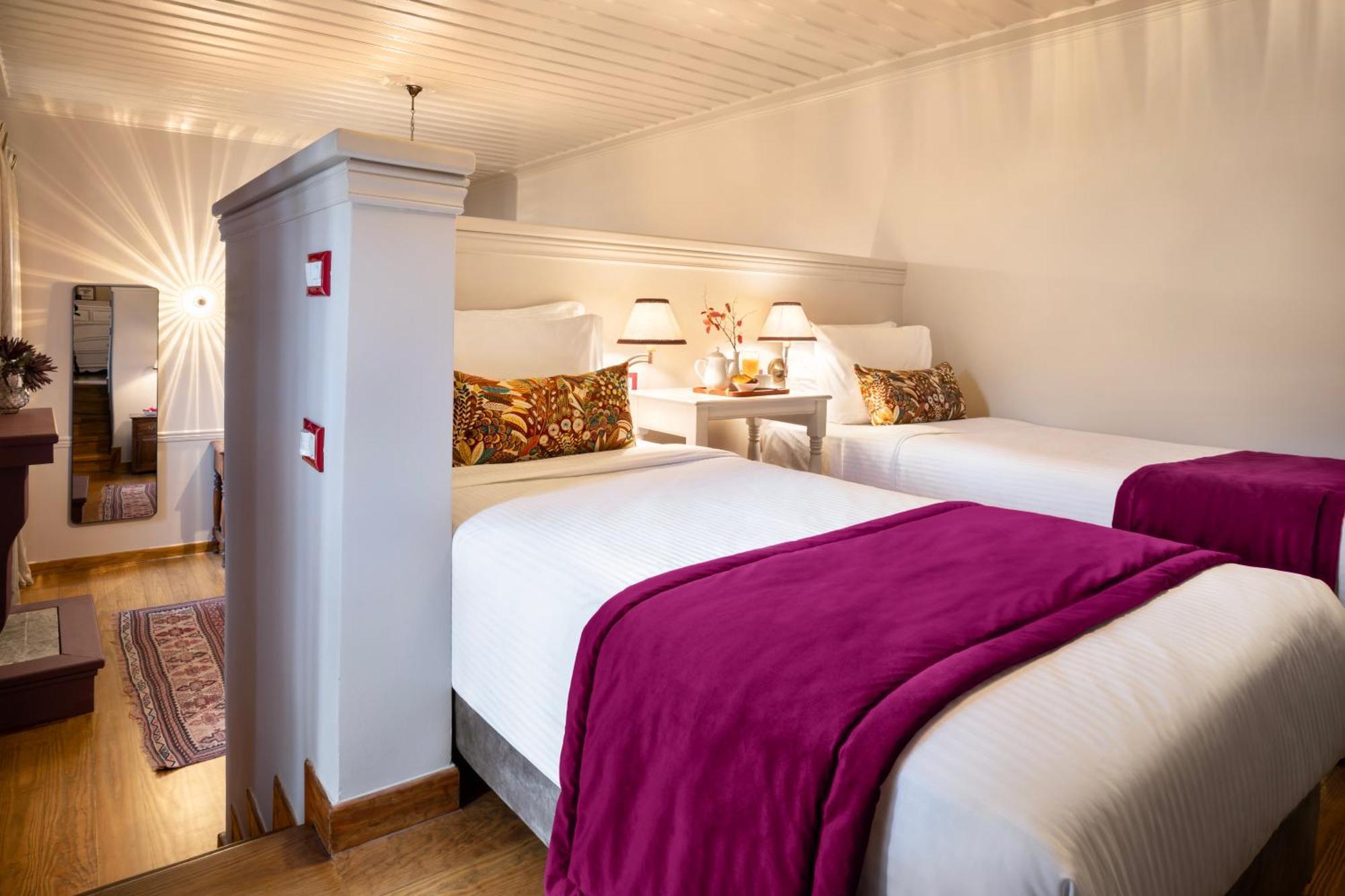 Archontiko Parnassus Dadi Hotell Amfikleia Exteriör bild
