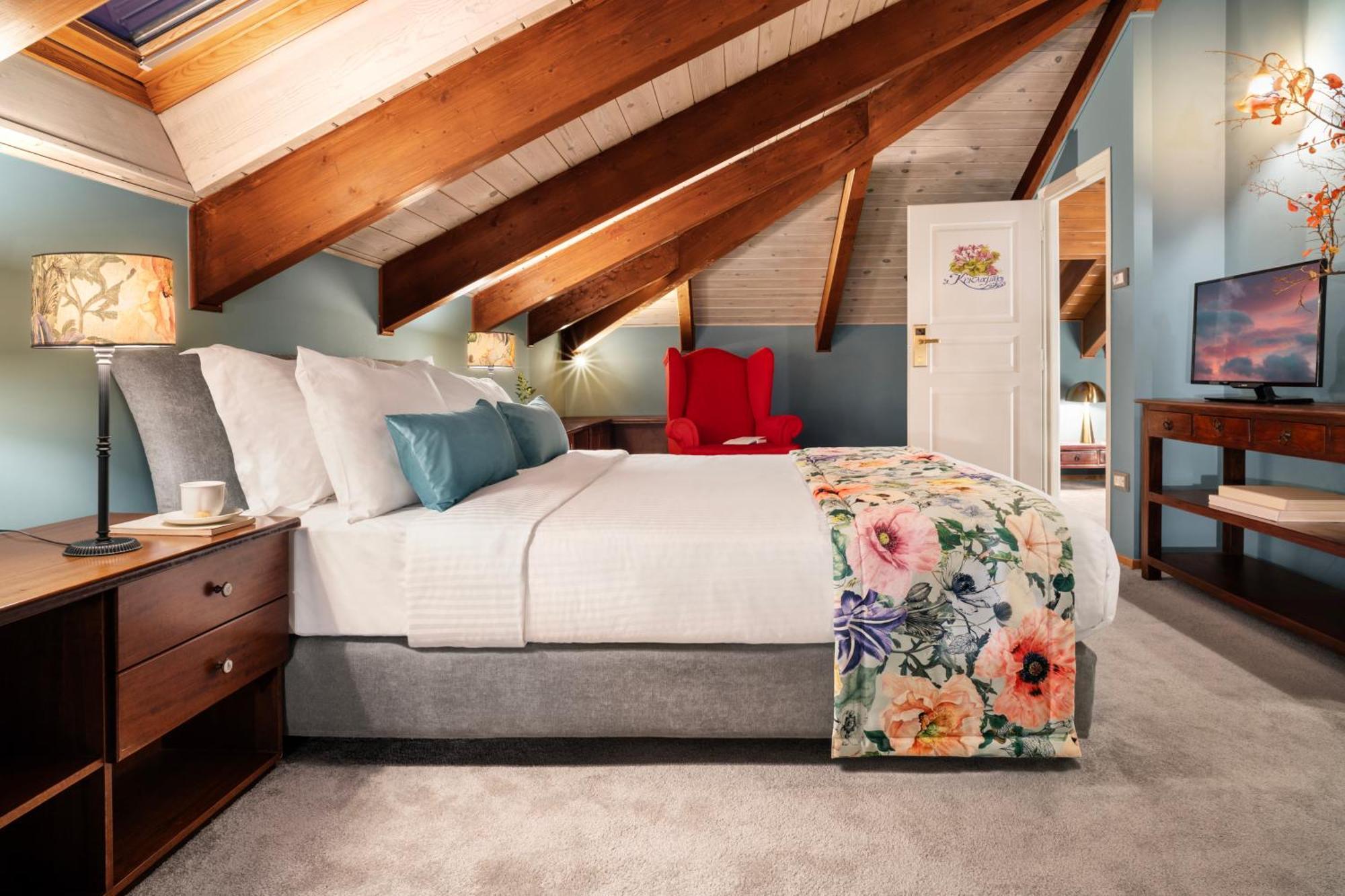 Archontiko Parnassus Dadi Hotell Amfikleia Exteriör bild