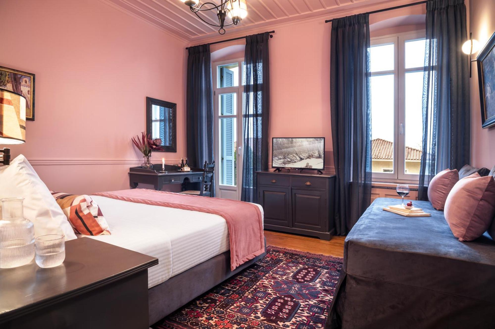Archontiko Parnassus Dadi Hotell Amfikleia Exteriör bild
